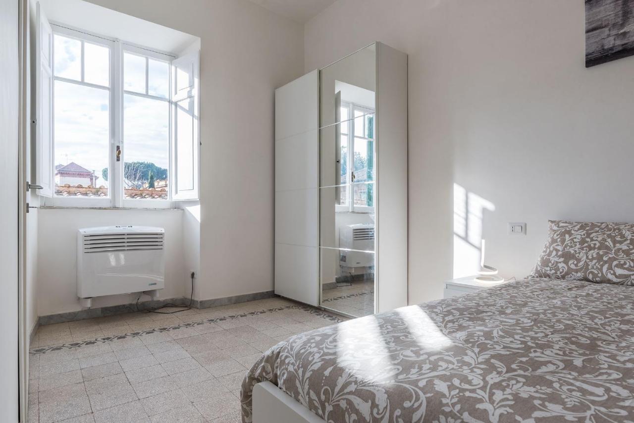 Colosseo & Colle Oppio Cozy Apartment Rome Exterior photo