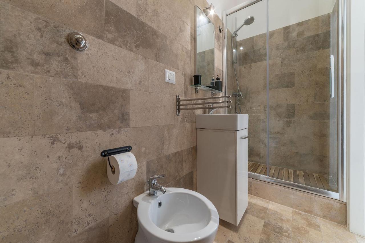 Colosseo & Colle Oppio Cozy Apartment Rome Exterior photo